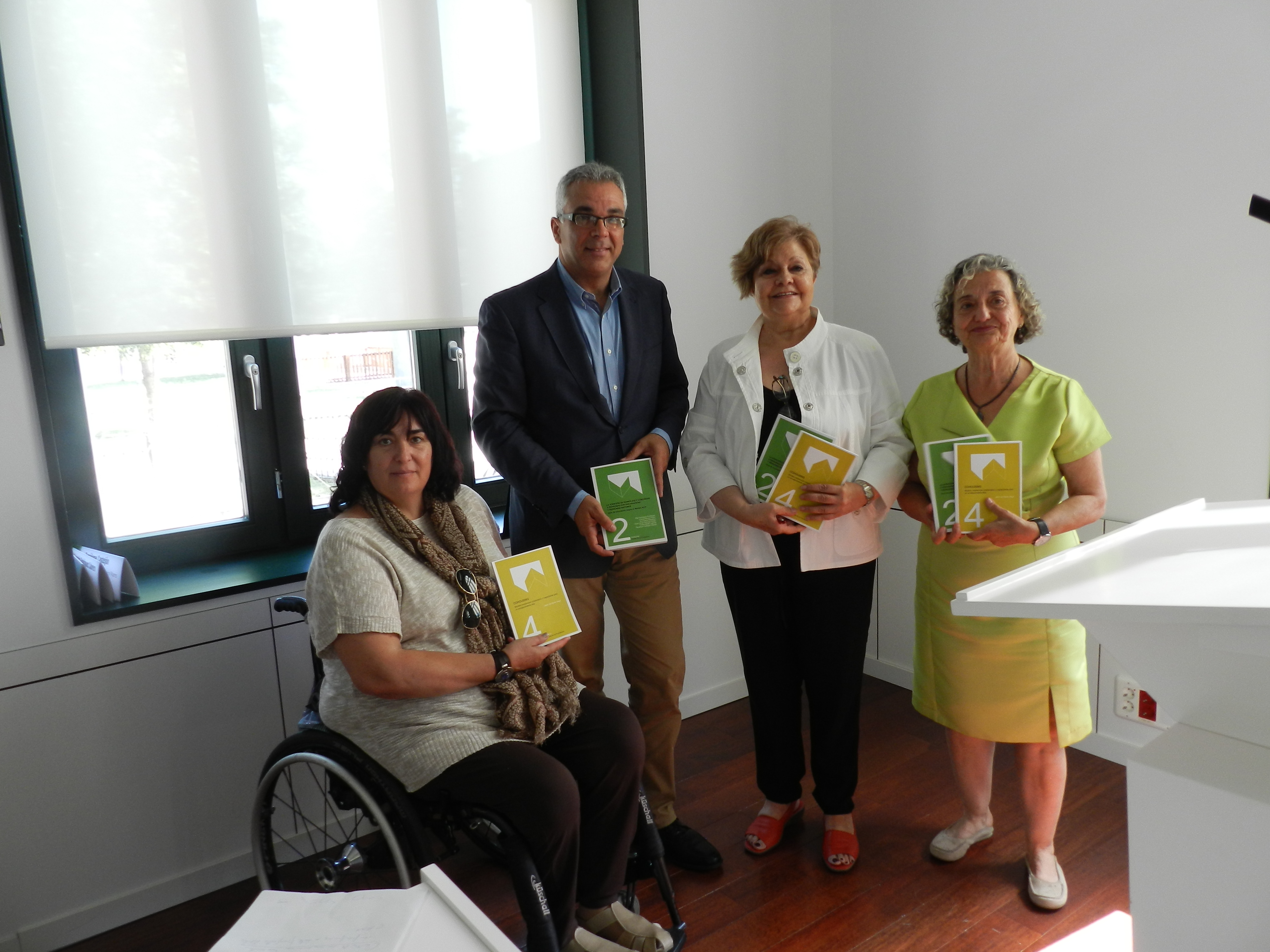 Mayte Gallego, Carlos Izquierdo, Pilar Rodríguez y Rosa Blanca Pérez